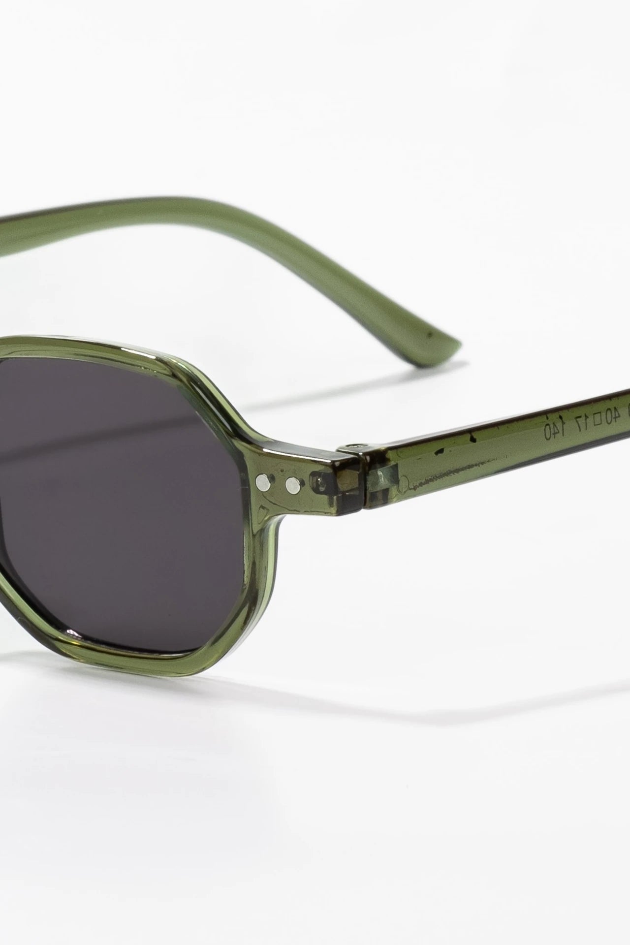 Yaneles Güneş Gözlüğü