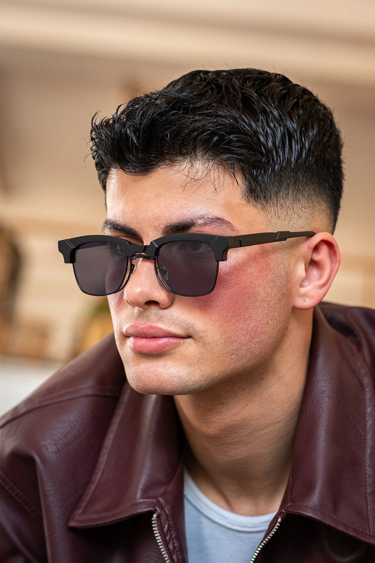 Yelki Güneş Gözlüğü