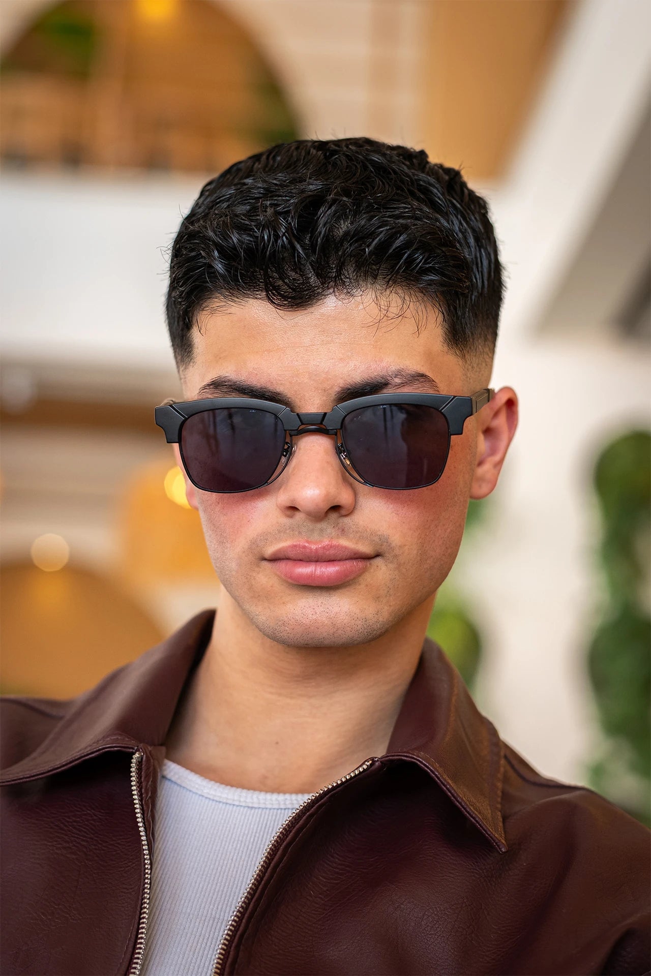 Yelki Güneş Gözlüğü